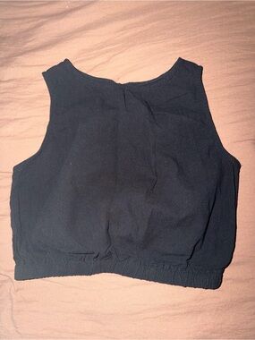 Black Sleeveless Crop Tank Top - Women